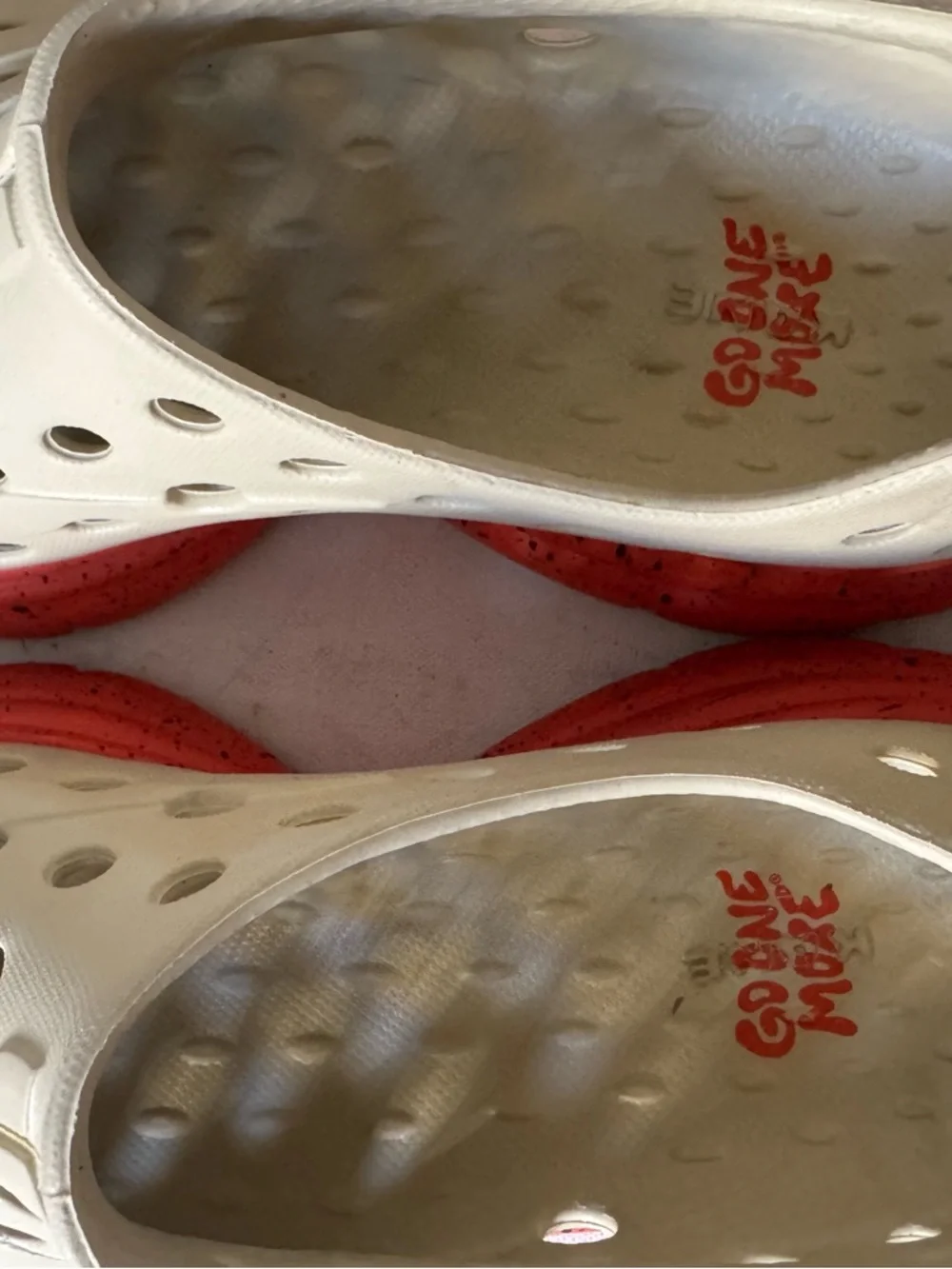 Kavu Coral-Orange Textured Sole Accent - Picture 3 of 5